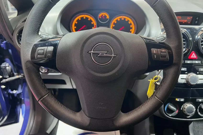 Opel Corsa 1.4 100 EDITION 5P GARANTI 12 MOIS