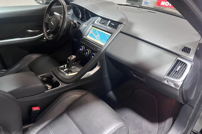 Jaguar E-Pace D180 AWD R-DYNAMIC S BVA GARANTI 12 M FAIBLE KILOMETRAGE