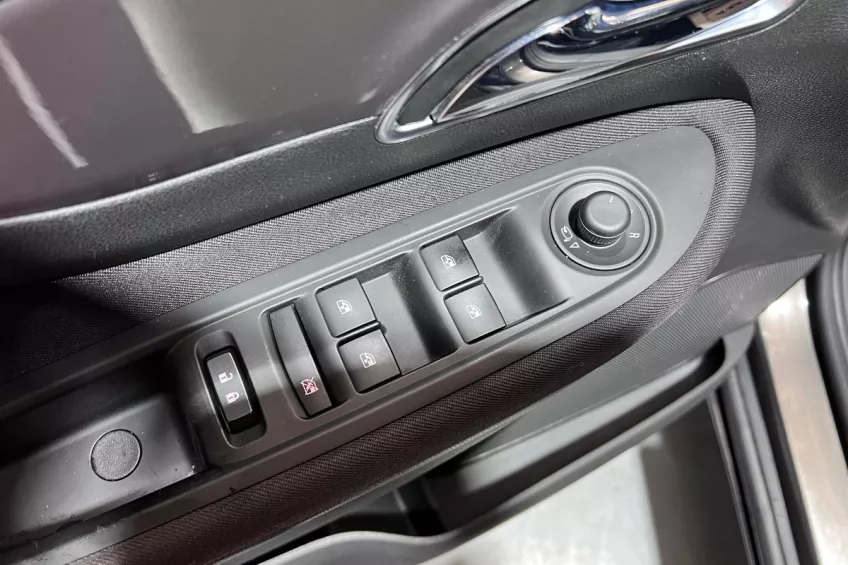 Opel Mokka 1.6 CDTI 110 BUSINESS CONNECT GARANTIE 12