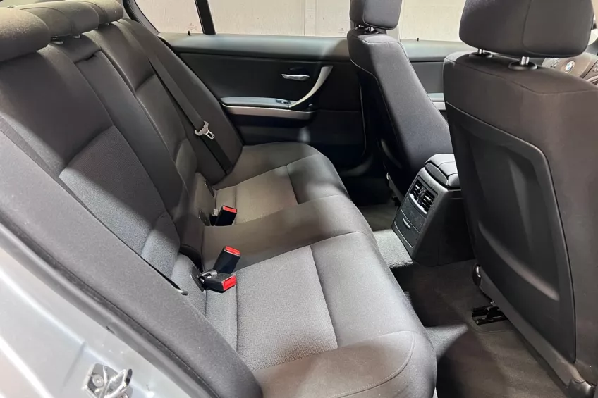 Bmw Serie 3 318i CONFORT BVA GARANTI 12 M