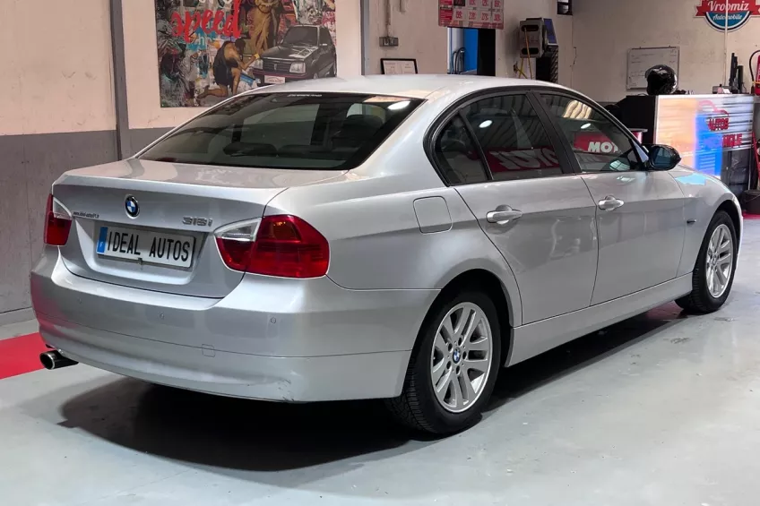 Bmw Serie 3 318i CONFORT BVA GARANTI 12 M