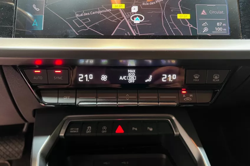 Audi A3 SPORTBACK 30 TFSI 110 BUSINESS LINE S TRONIC 7 GARANTIE 12 M