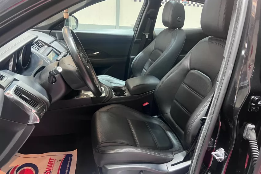 Jaguar E-Pace D180 AWD R-DYNAMIC S BVA GARANTIE 12 M FAIBLE KILOMETRAGE