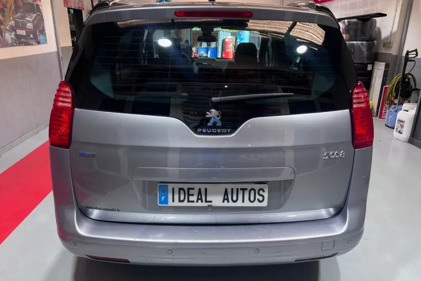 Peugeot 5008 1.2 PURETECH 130  ALLURE 7 PL MOTEUR NEUF