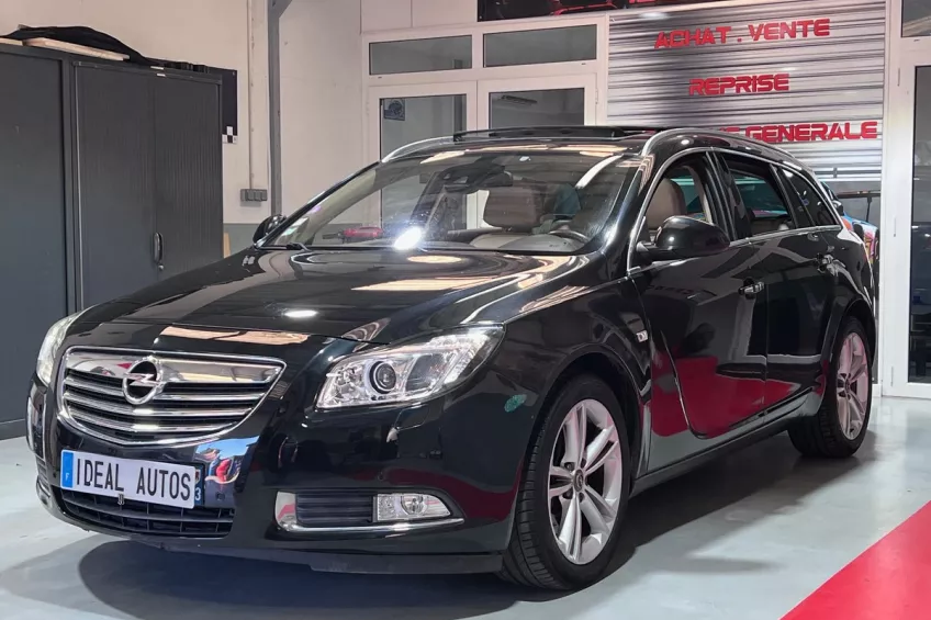 Opel Insignia TOURER 2.8 V6 260 TURBO COSMO 4X4