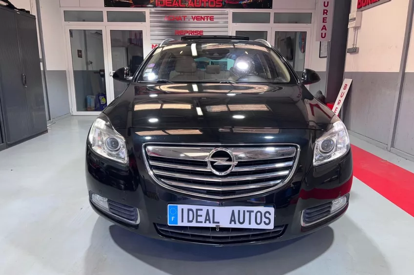Opel Insignia TOURER 2.8 V6 260 TURBO COSMO 4X4