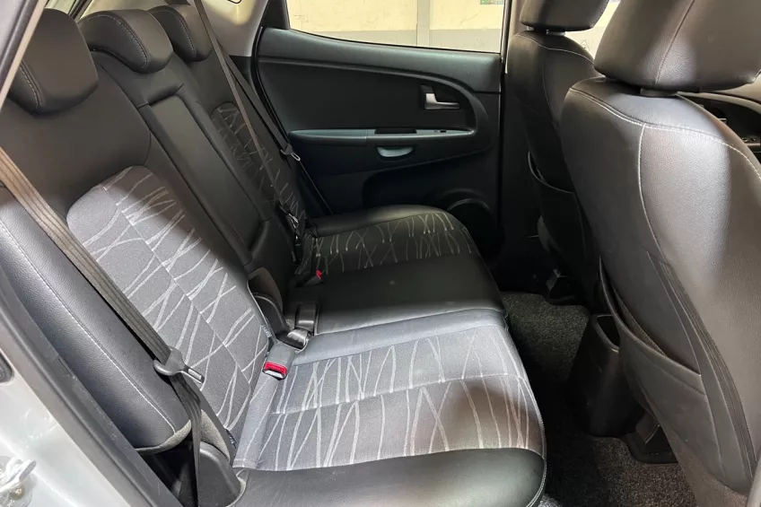 Kia Venga 1.6 CRDI 115 PREMIUM