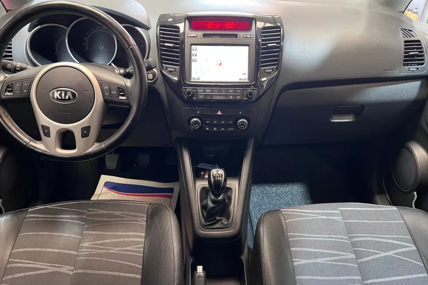 Kia Venga 1.6 CRDI 115 PREMIUM
