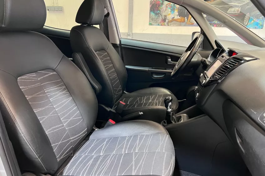 Kia Venga 1.6 CRDI 115 PREMIUM