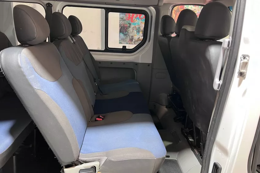 Renault Trafic 2.0 DCI 90 9 PLACES