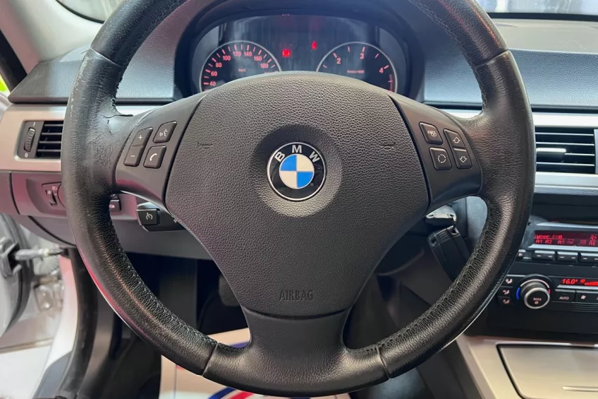 Bmw Serie 3 318 d 122 CONFORT