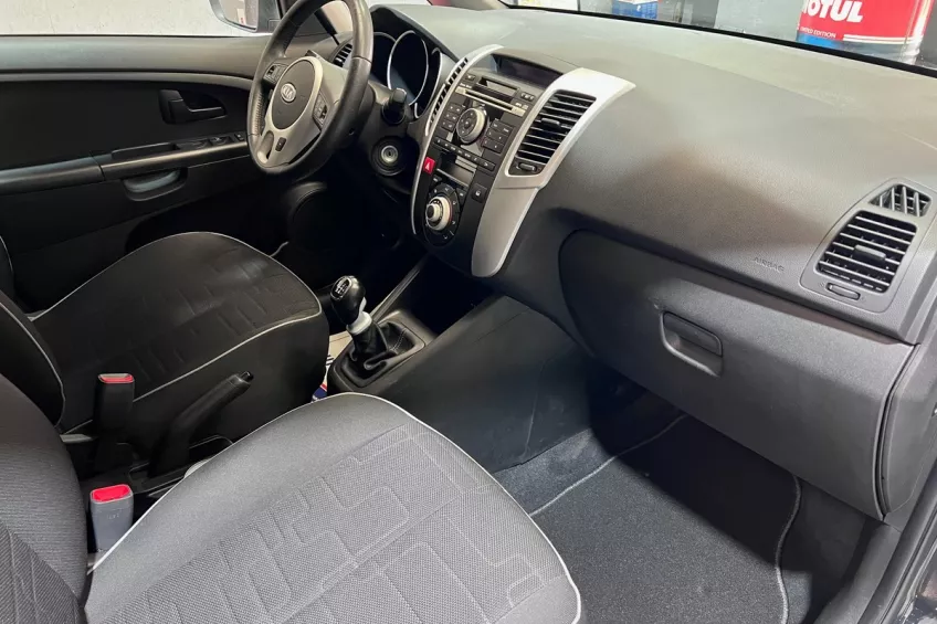 Kia Venga 1.4 CRDI 90 ACTIVE