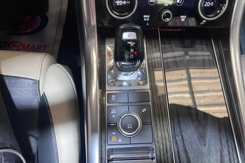 Land Rover Range Rover SPORT 3.0 SDV6 306 AUTOBIOGRAPHY DYNAMIC GARANTI 12 M
