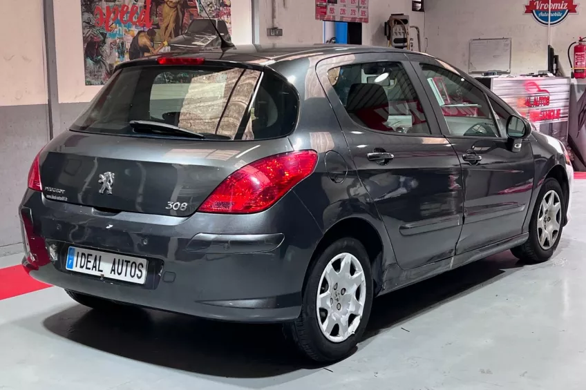Peugeot 308 1.6 HDI 110 PREMIUM