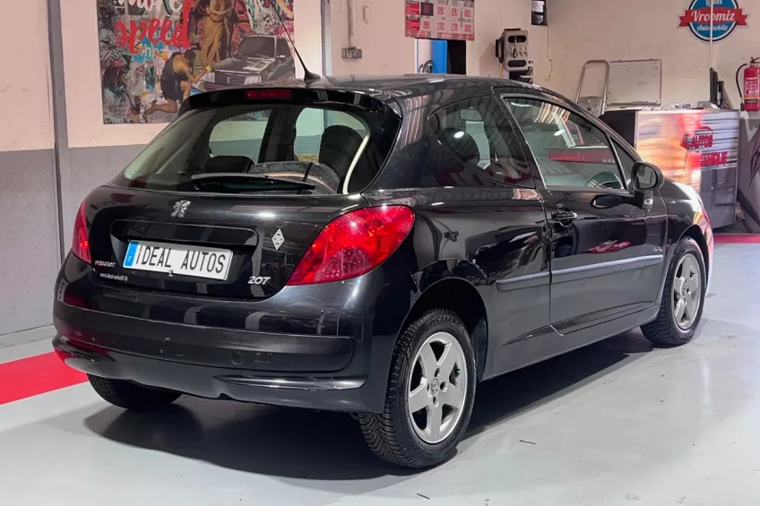 Peugeot 207 1.4 75 URBAN