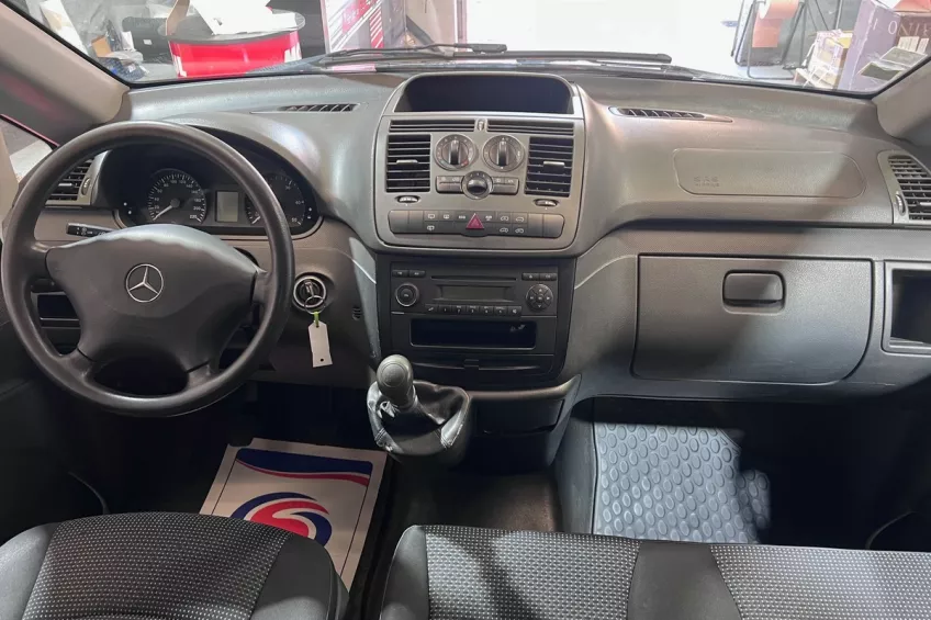 Mercedes Benz VITO 110 CDI 9 PLACES TVA RECUPERABLE GARANTIE 12 M