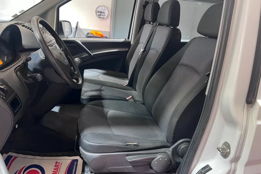 Mercedes Benz VITO 110 CDI 9 PLACES TVA RECUPERABLE GARANTIE 12 M