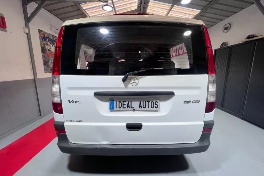 Mercedes Benz VITO 110 CDI 9 PLACES TVA RECUPERABLE GARANTIE 12 M