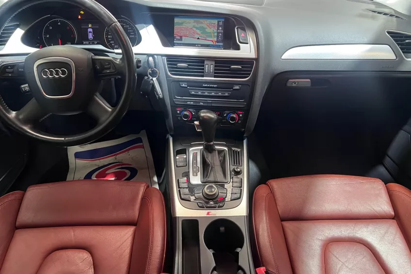 Audi A4 AVANT 2.0 TDI 143 S LINE MULTITRONIC