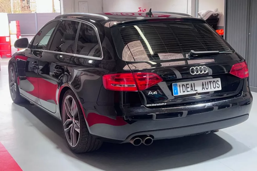 Audi A4 AVANT 2.0 TDI 143 S LINE MULTITRONIC