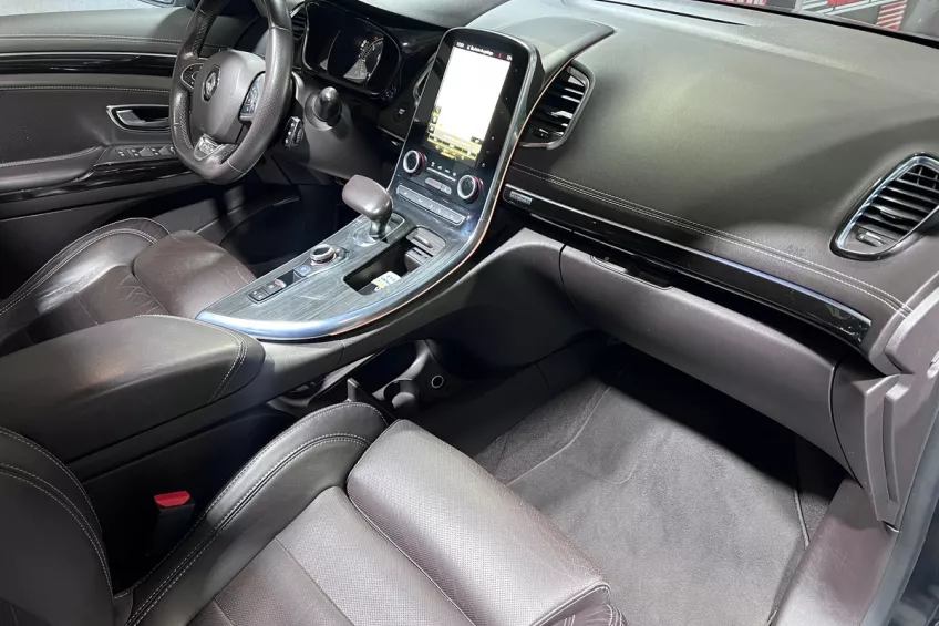 Renault Espace 5 DCI 160 INITIALE PARIS 7 PLACES