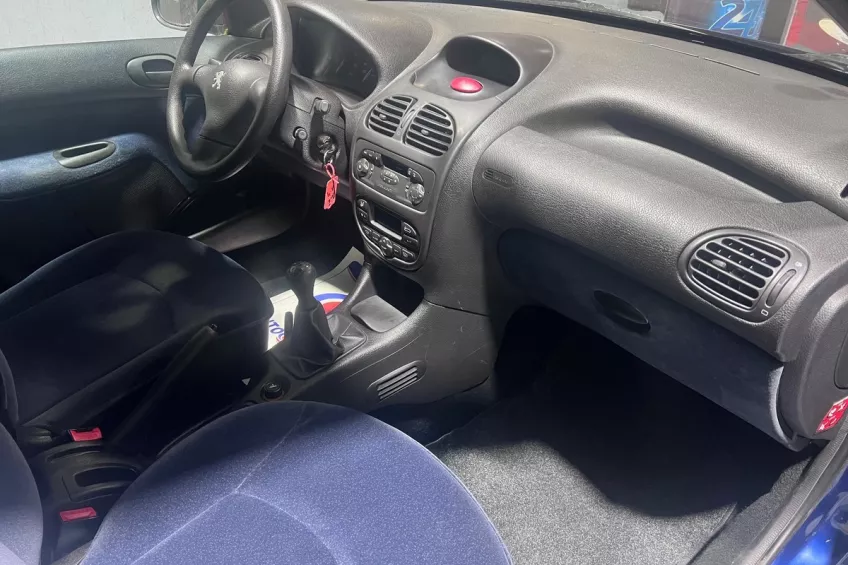 Peugeot 206 1.4 75 XT PACK CLIM GARANTIE 12 MOIS