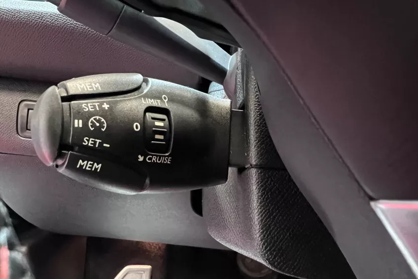 Peugeot 308 2.0 HDI 180 GT