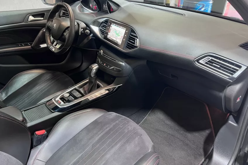 Peugeot 308 2.0 HDI 180 GT