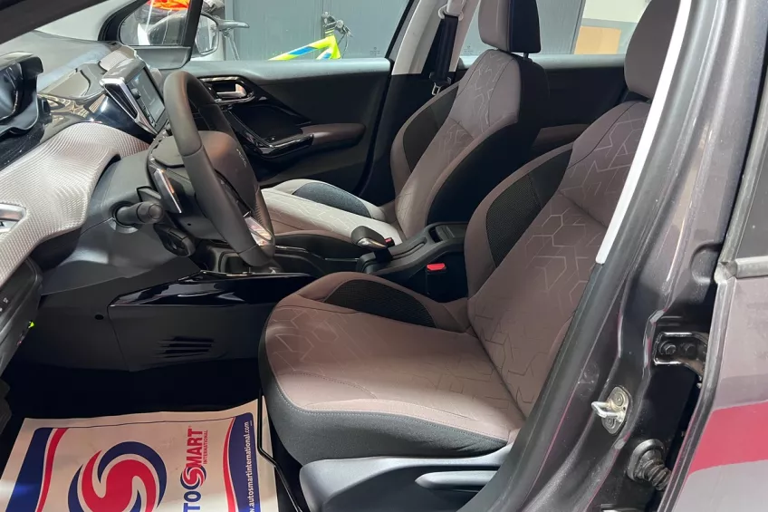 Peugeot 2008 1.2 PURETECH 82 ACTIVE ETG5 12 MOIS GARANTIE  KILOMETRAGE CERTIFIER