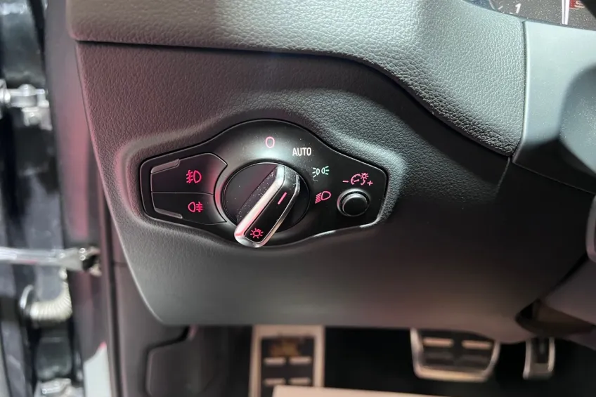 Audi SQ5 3.0 V6 BITDI 326 QUATTRO COMPETITION TIPTRONIC 8