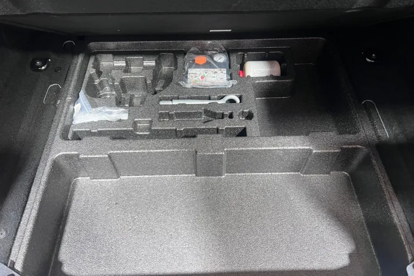 Jaguar E-Pace 2.0d 180 R DYNAMIC S AWD GARANTIE 12 MOIS