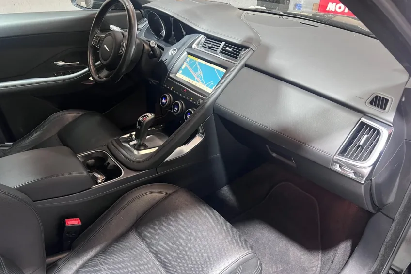 Jaguar E-Pace 2.0d 180 R DYNAMIC S AWD GARANTIE 12 MOIS