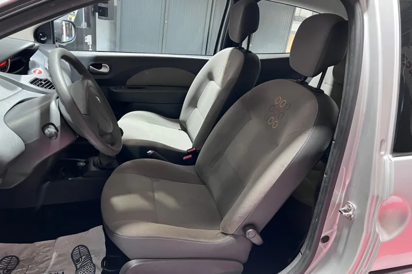 Renault Twingo 1.2 16v 75 AUTHENTIQUE GARANTIE 12 MOIS