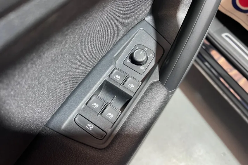 Volkswagen Tiguan 2.0 TDI 150 R-LINE DSG 7 GARANTIE 12 M