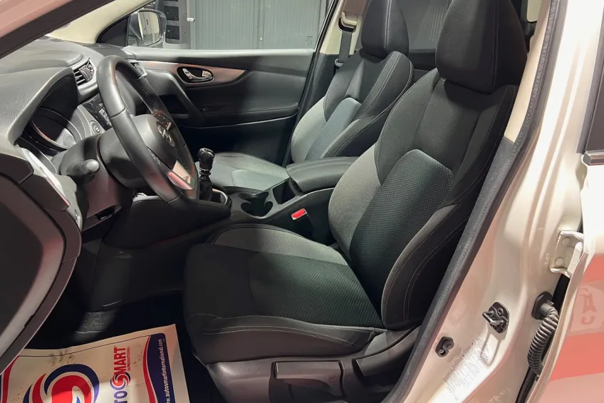Nissan Qashqai 1.2 DIG-T 115 N-CONNECTA