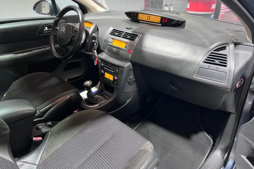 Citroen C4 COUPE 2.0 HDI 138 VTS GARANTIE 6 MOIS 