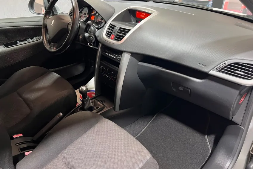 Peugeot 207 1.4 VTI 95