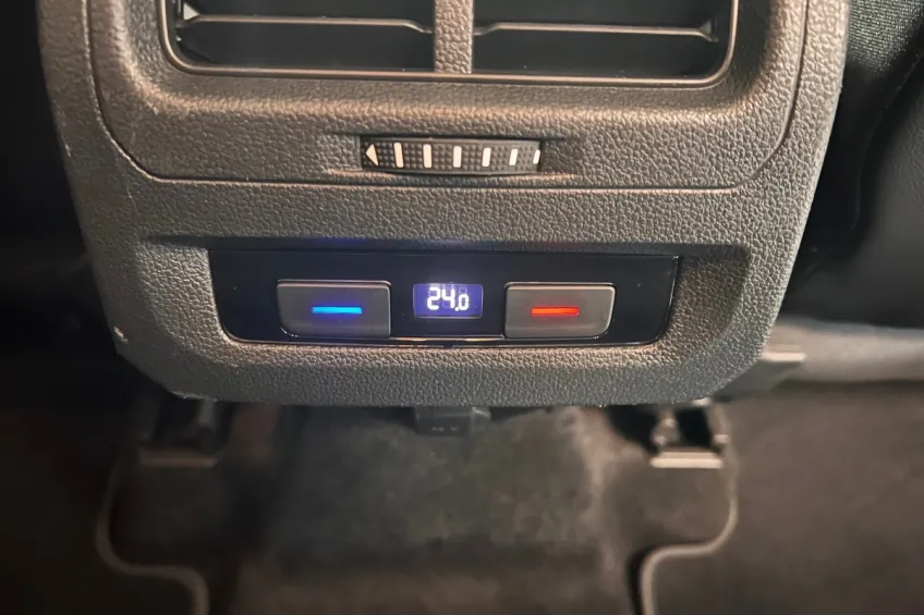 Volkswagen Touran 1.5 TSI 150 EVO LOUNGE DSG7 7PL