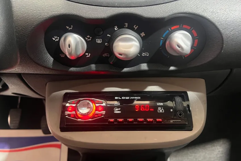 Renault Twingo 2 1.2 75 AUTHENTIQUE