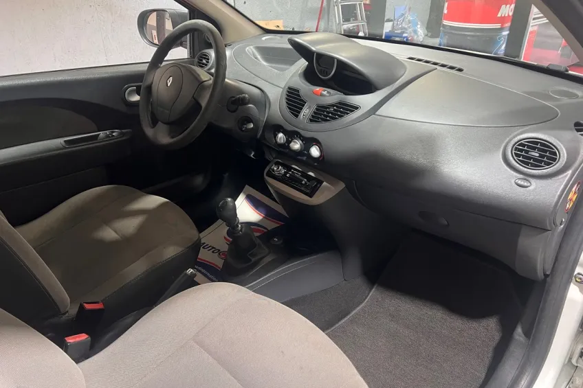 Renault Twingo 2 1.2 75 AUTHENTIQUE