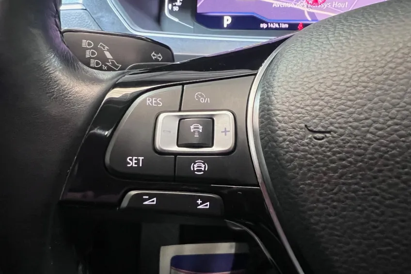 Volkswagen Tiguan 2.0 TDI 150 R-LINE DSG 7 