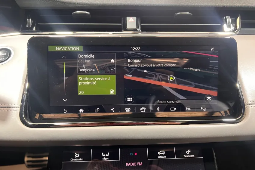 Land Rover Evoque 2.0 D180 4WD R-DYNAMIC HSE BVA GARANTIE 12 M