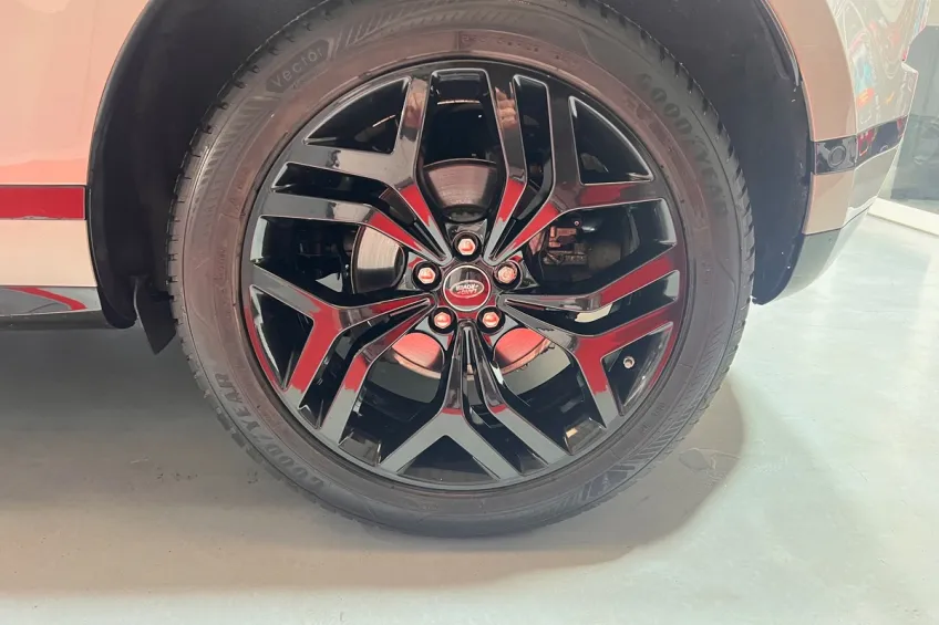 Land Rover Evoque 2.0 D180 4WD R-DYNAMIC HSE BVA GARANTIE 12 M