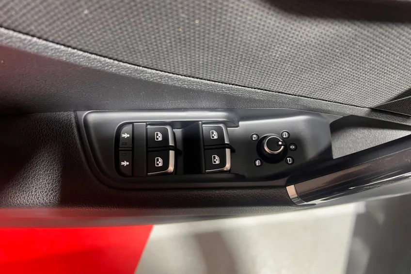 Audi Q2 35 TFSI 150 S LINE PLUS S TRONIC 7 GARANTI 12 mois