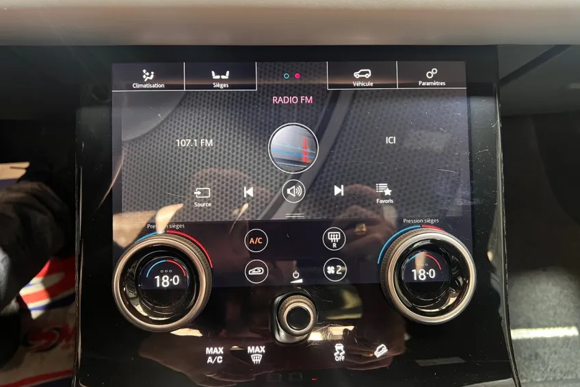 Land Rover Evoque 2.0 D180 4WD R-DYNAMIC HSE BVA GARANTI 12 MOIS