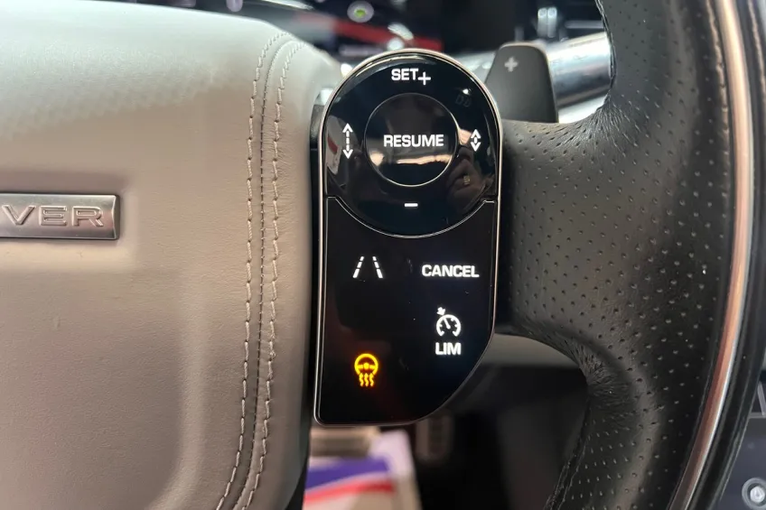 Land Rover Evoque 2.0 D180 4WD R-DYNAMIC HSE BVA GARANTI 12 MOIS