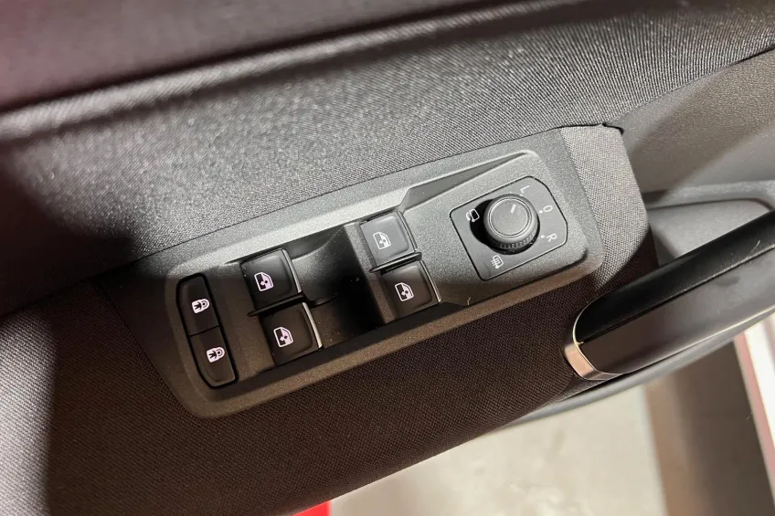 Volkswagen Touran 2.0 TDI 150 CARAT DSG7 7PL GARANTIE 12 M