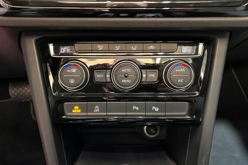 Volkswagen Touran 2.0 TDI 150 CARAT DSG7 7PL GARANTIE 12 M