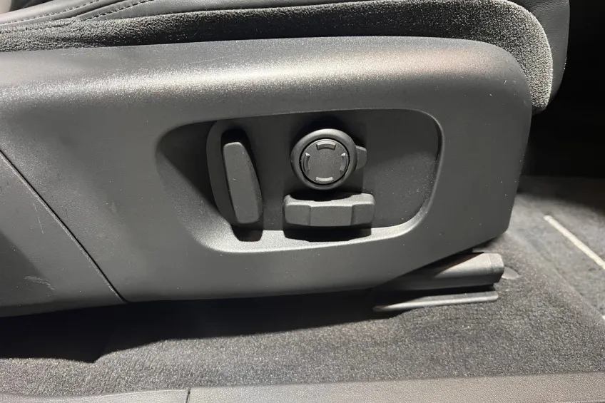 Land Rover Evoque 2.0 D180 4WD R-DYNAMIC HSE BVA GARANTI 12 M