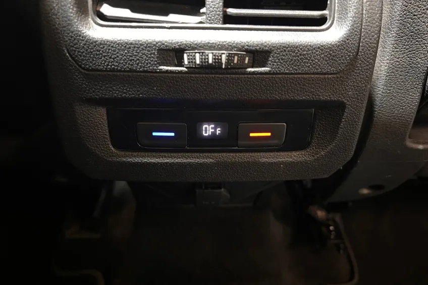 Volkswagen Touran 2.0 TDI 150 CARAT DSG7 7PL GARANTIE 12 